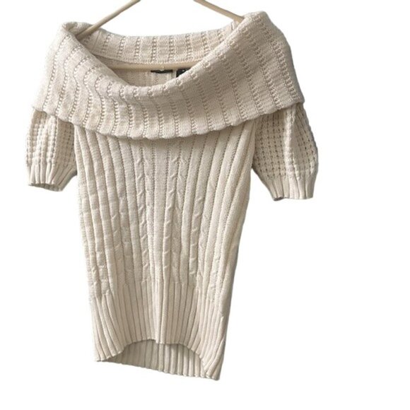 Moda International Medium Off-The-Shoulder Short Sleeve Cable Knit Sweater NWOT - Picture 2 of 8